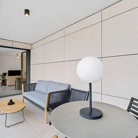 Luxurious 1-br In Gasperich, Lejlighed Luxembourg By