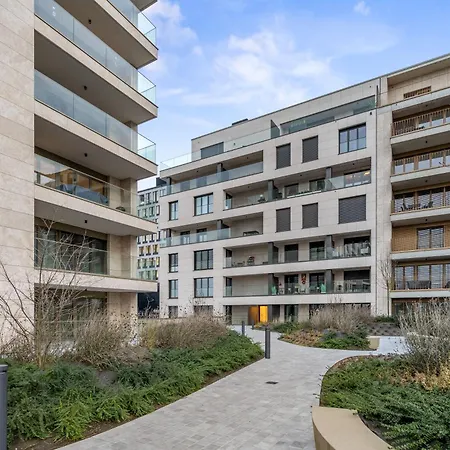 Luxurious 1-br In Gasperich, Lejlighed Luxembourg By