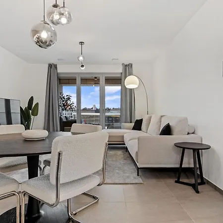 Luxurious 1-br In Gasperich, *