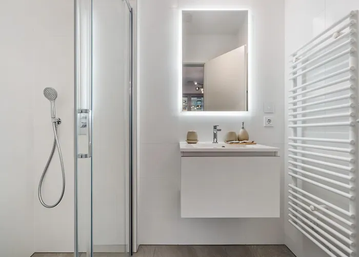 Luxurious 1-br In Gasperich, Apartamento